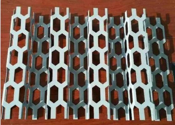 El metal perforado arquitectónico antiusura artesona la hoja de aluminio perforada gruesa de 3m m