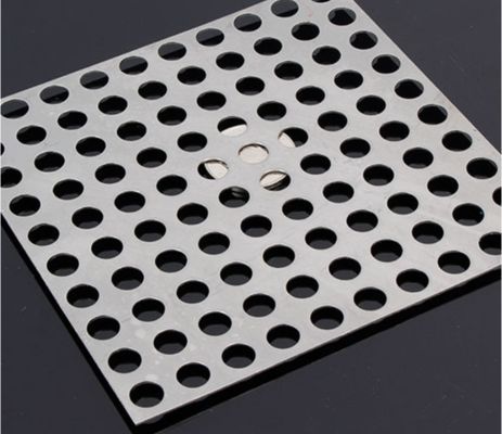 Forma de agujero personalizada Acero inoxidable Hoja de metal perforada Resistencia a la tracción ≥ 500 MPa