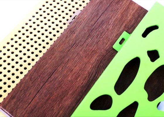 Capa de aluminio perforada del fluocarbono de la placa de la fachada de la humedad anti