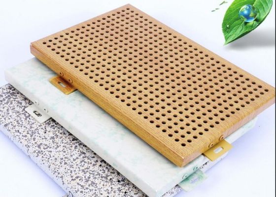 Capa de aluminio perforada del fluocarbono de la placa de la fachada de la humedad anti