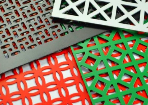 Alta área abierta de acero perforado de malla de hojas de revestimiento de PVC decoración tamaño del agujero 0.1mm