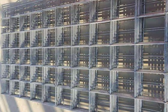 Q195 Paneles de malla de alambre soldado de acero bajo en carbono Cuadrado o forma de agujero rectangular