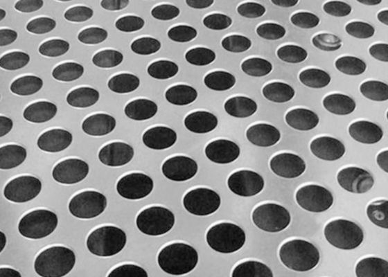 0.2mm-10mm espesor de acero inoxidable hoja de metal perforada con patrones de agujeros personalizados para equipos industriales y filtros