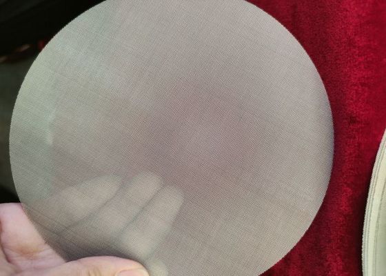 Características del círculo de alta resistencia de la malla de pantalla de filtro de larga duración