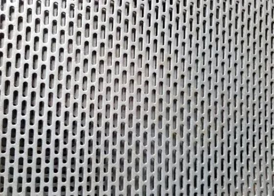 Estándares ISO 9001 Hoja de malla metálica galvanizada perforada para decoración