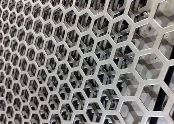 Panel de chapa metálica perforada anodizada de primera calidad para aplicaciones personalizadas