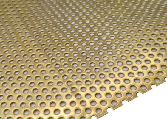 Rejas metálicas perforadas con formas de agujeros personalizadas y tratamientos de superficie
