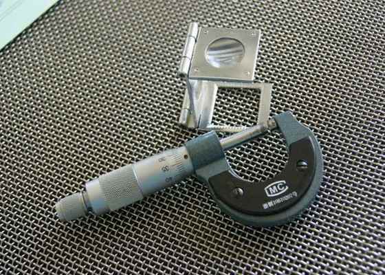 Malla de alambre de filtro personalizada de 50-500 micras con servicio de corte