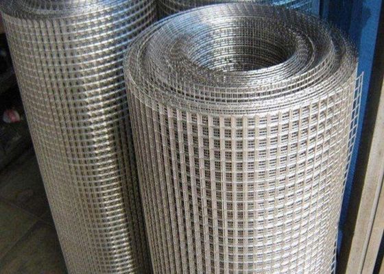 El carbono BWG15 de acero galvanizó a Mesh Rolls For Construction Projects soldado con autógena