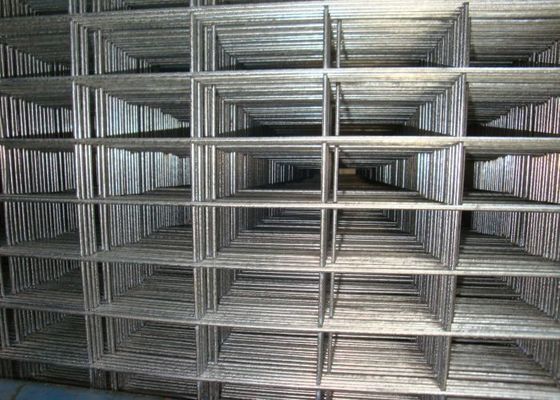 Resistencia a la corrosión Recinto de malla de alambre cuadrado 50 * 200 mm Agujeros